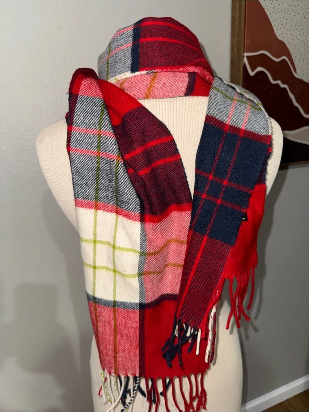 Red 100% cashmere plaid hand tailored scarf. -Germany
